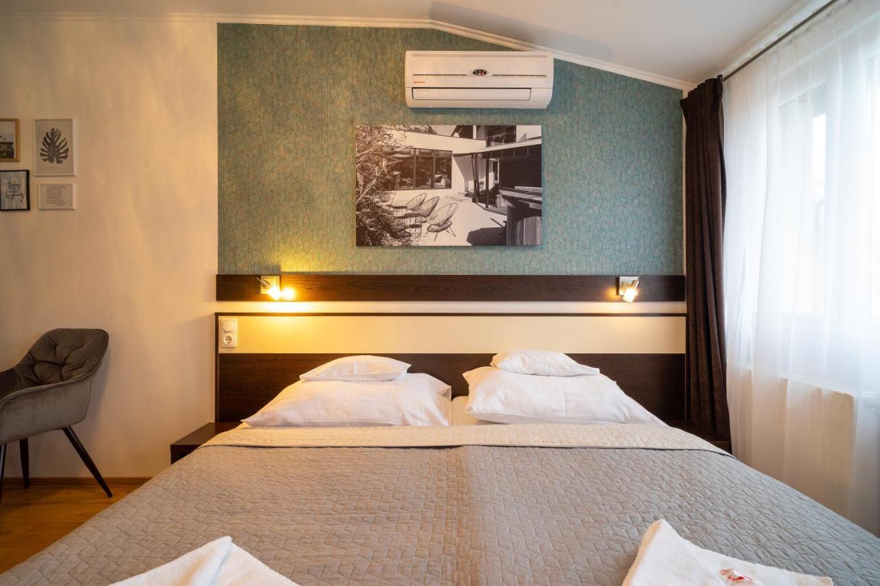 Hotel A16 Design Panzió Harkan Exterior foto